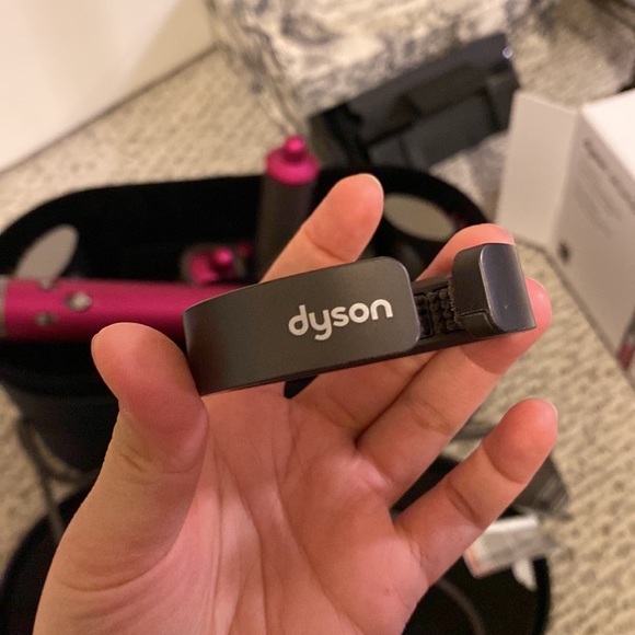 [Sold] Dyson airwrap latest version pink long - Picture 12 of 14